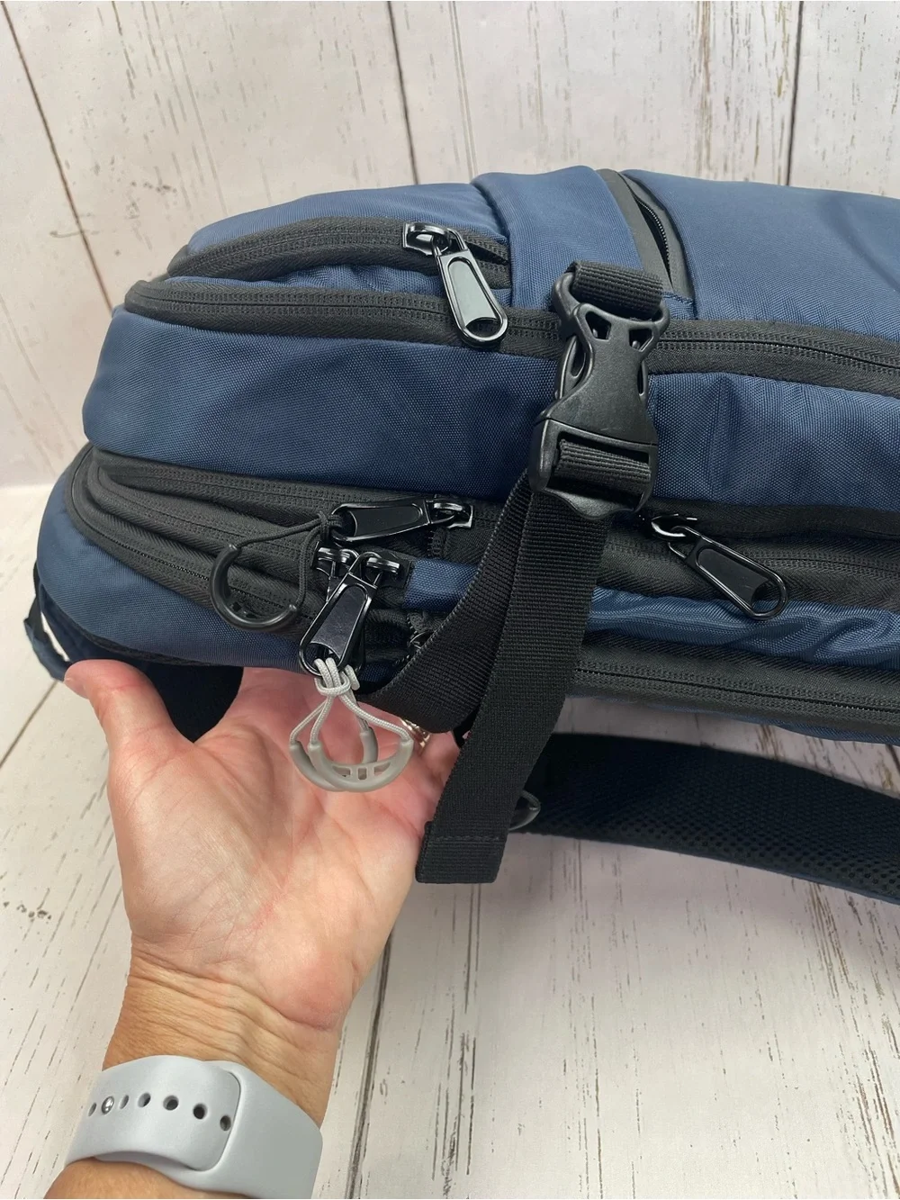 Duchamp London Expandable Travel Carry-On Backpack *Luggage Trolley Sleeve
